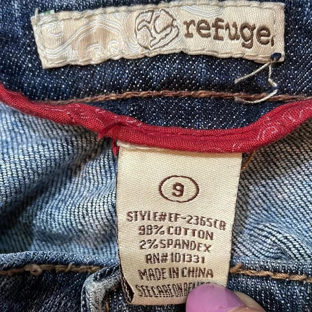Refuge  Blue Jeans NWT Style The Sweet Skinny Size 9 98% cotton 2% spandex - Picture 5 of 13